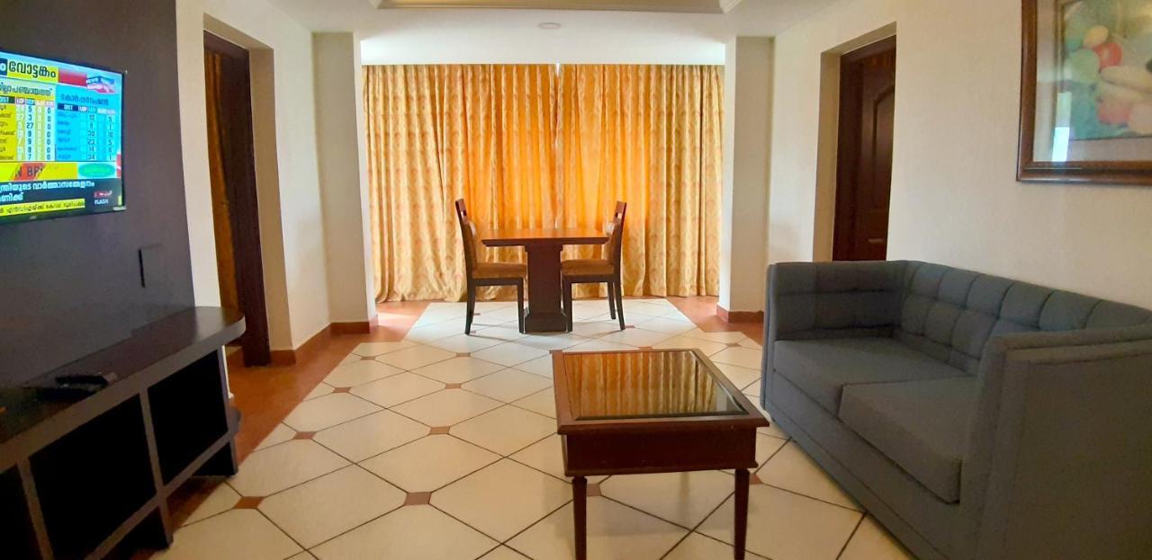 Kochi Emarald Hotel Cochin מראה חיצוני תמונה