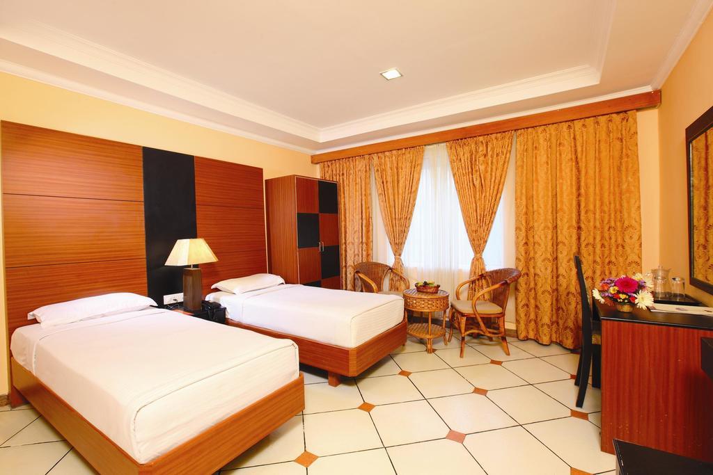 Kochi Emarald Hotel Cochin מראה חיצוני תמונה