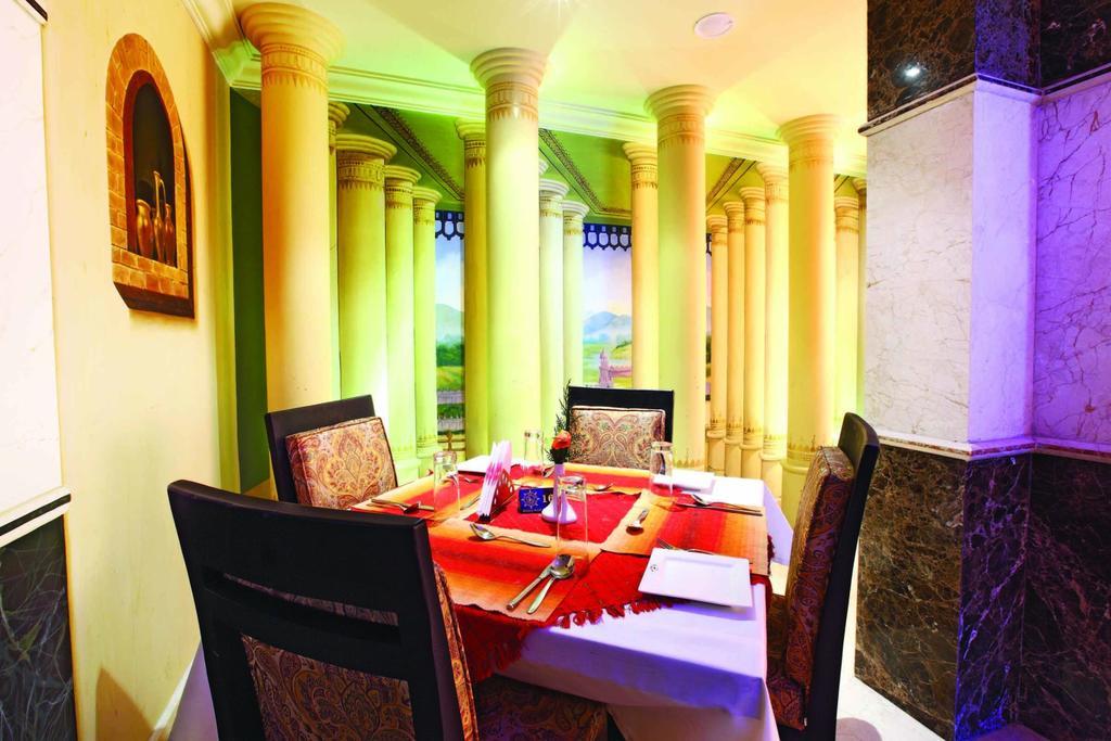 Kochi Emarald Hotel Cochin מראה חיצוני תמונה