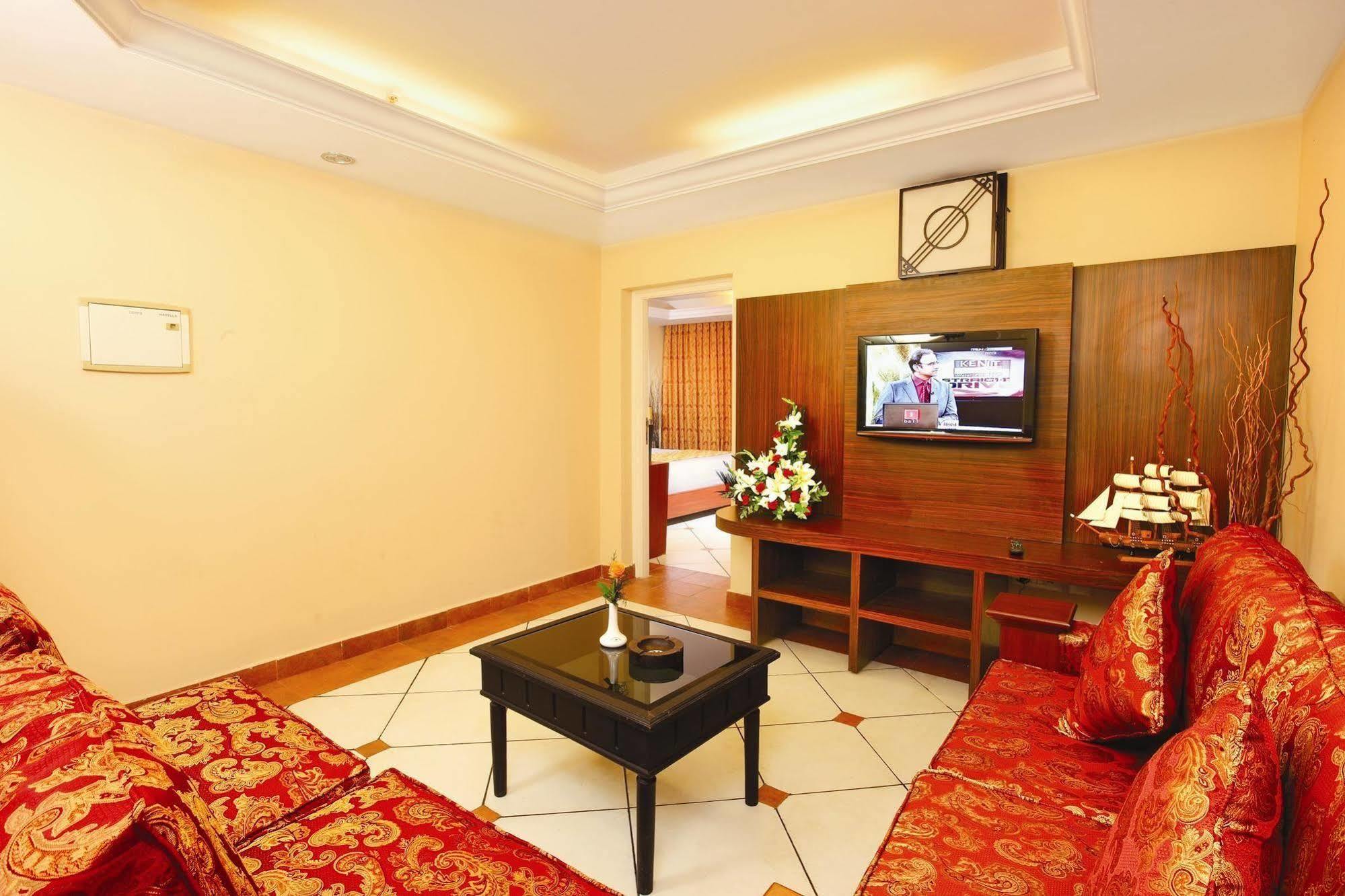 Kochi Emarald Hotel Cochin מראה חיצוני תמונה